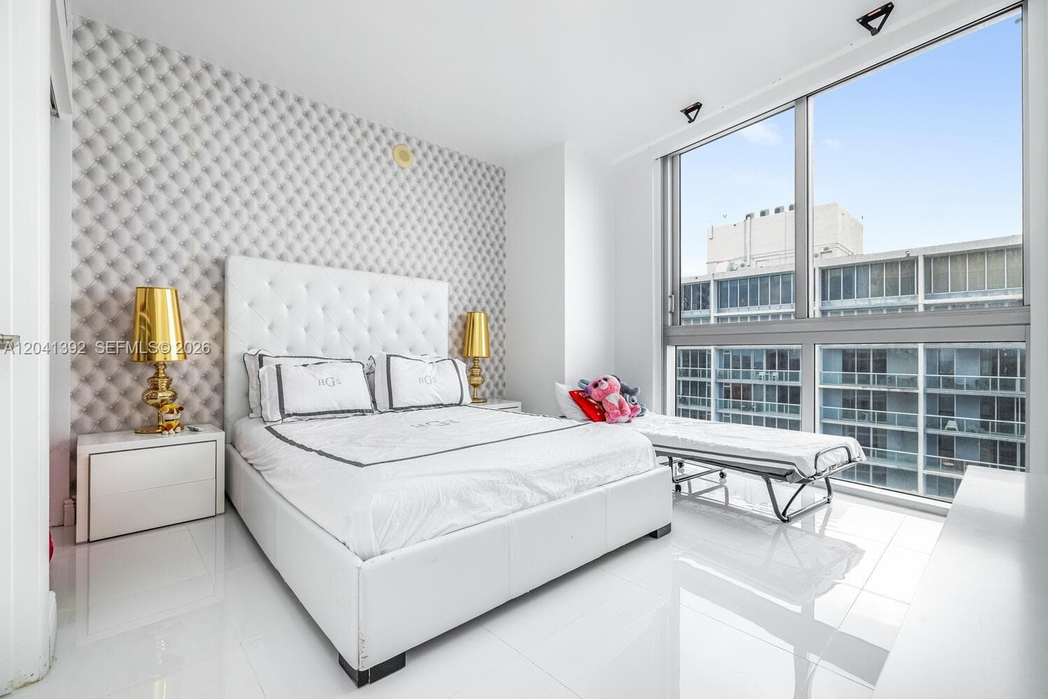 475 BRICKELL AVE 4715 photo 24