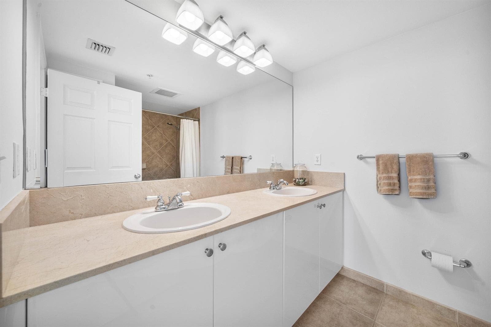 625 Casa Loma Boulevard 1408 photo 22