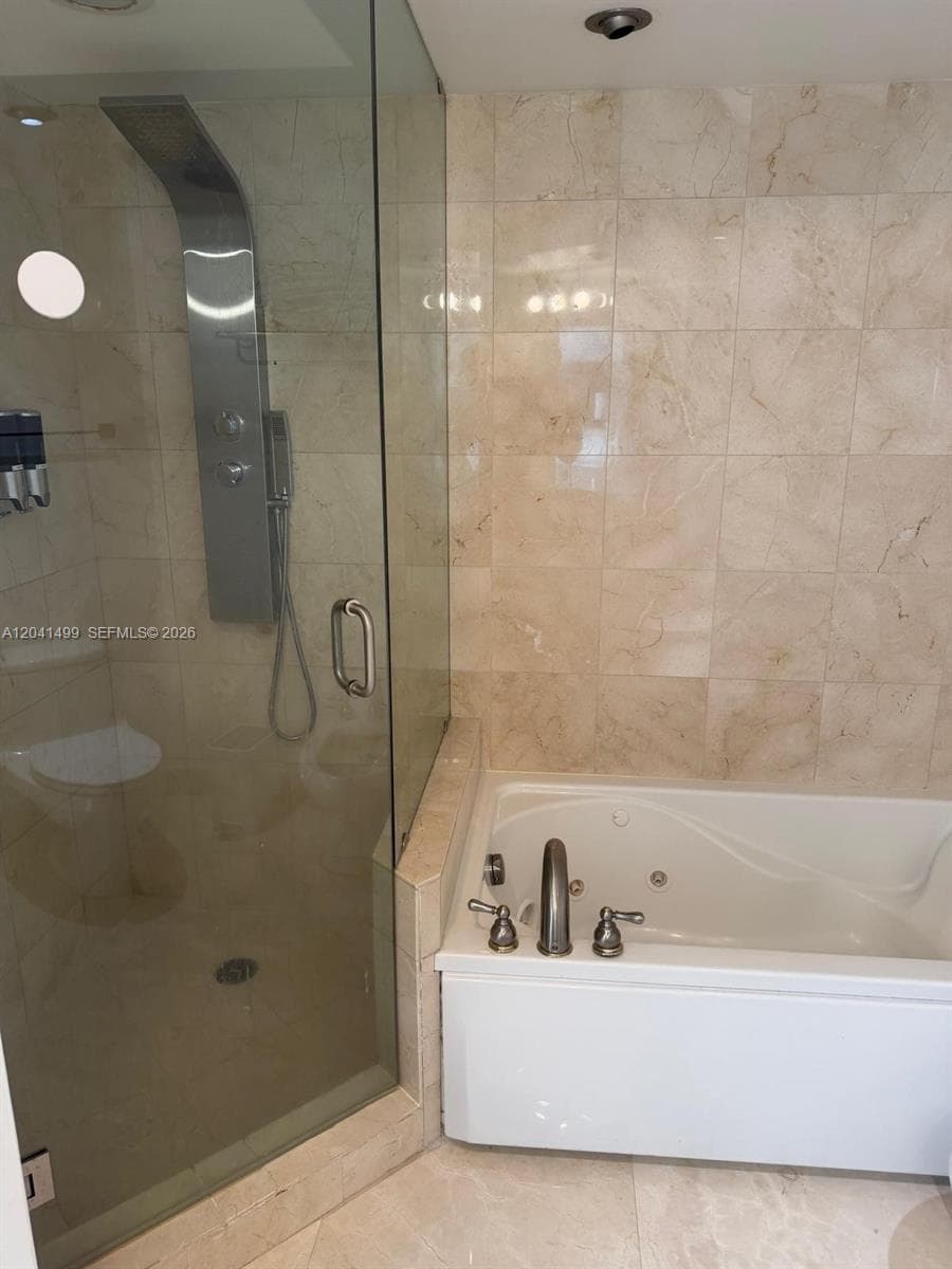 6365 Collins Ave 1707 photo 12