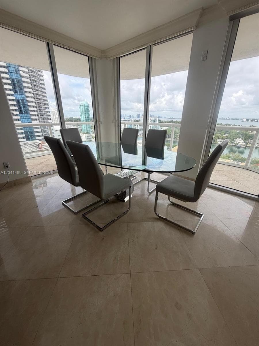 6365 Collins Ave 1707 photo 3