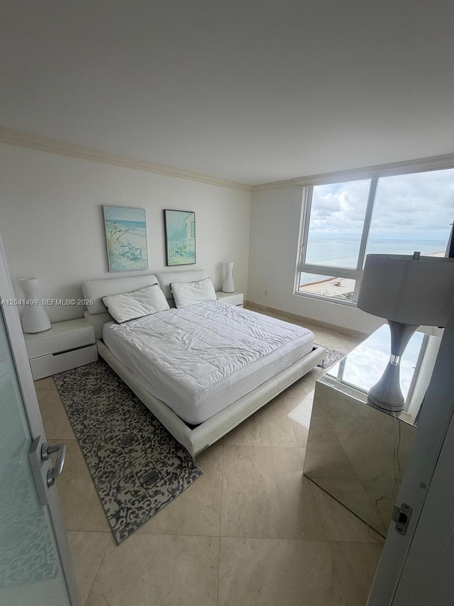 6365 Collins Ave 1707 photo 9