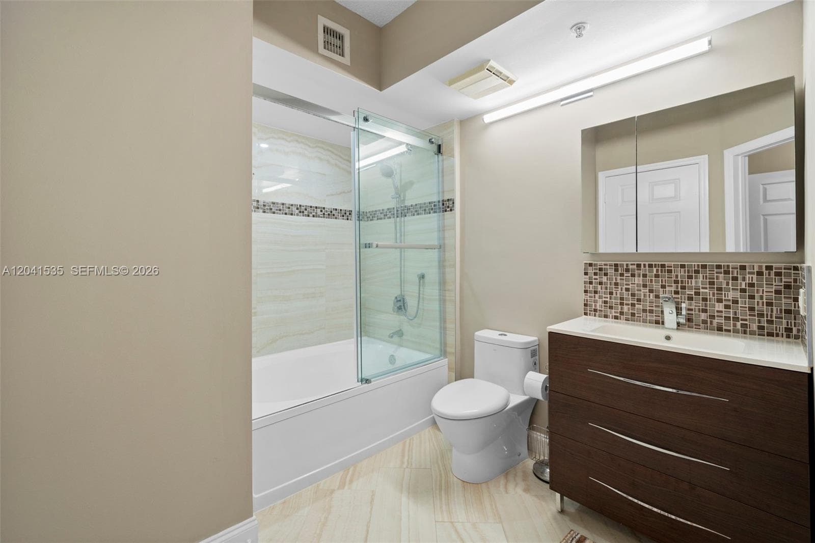 17150 N Bay Rd 2913 photo 8