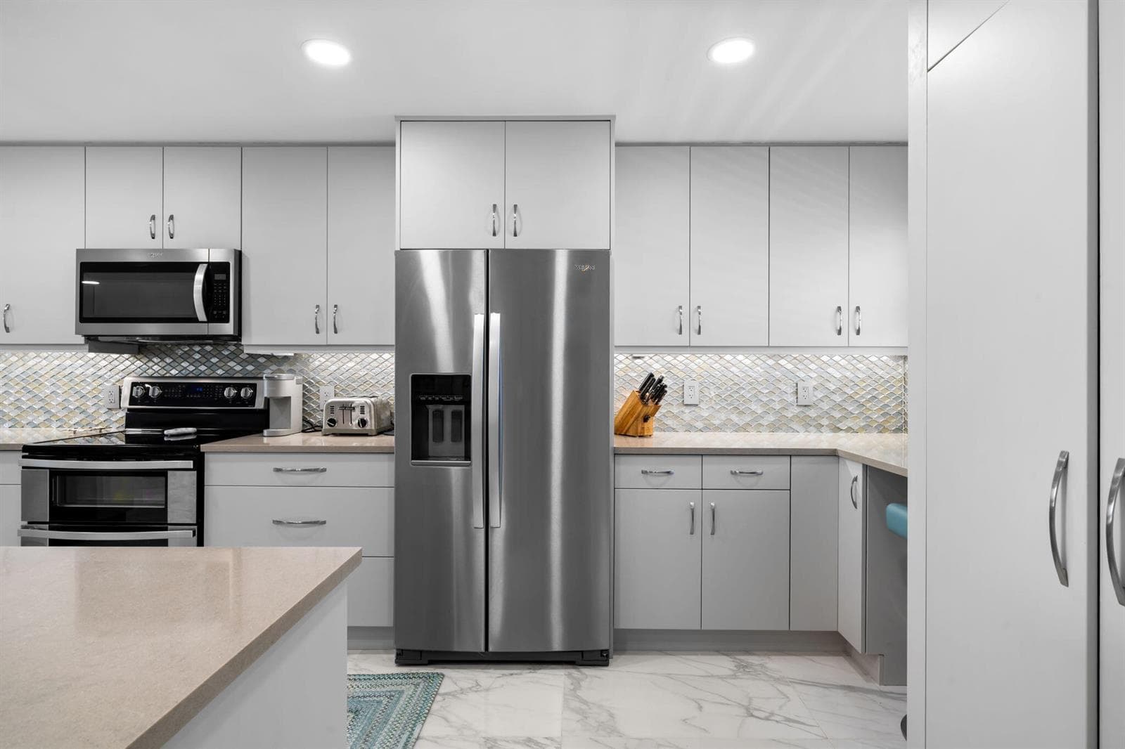 511 Bayshore Drive 910 photo 12