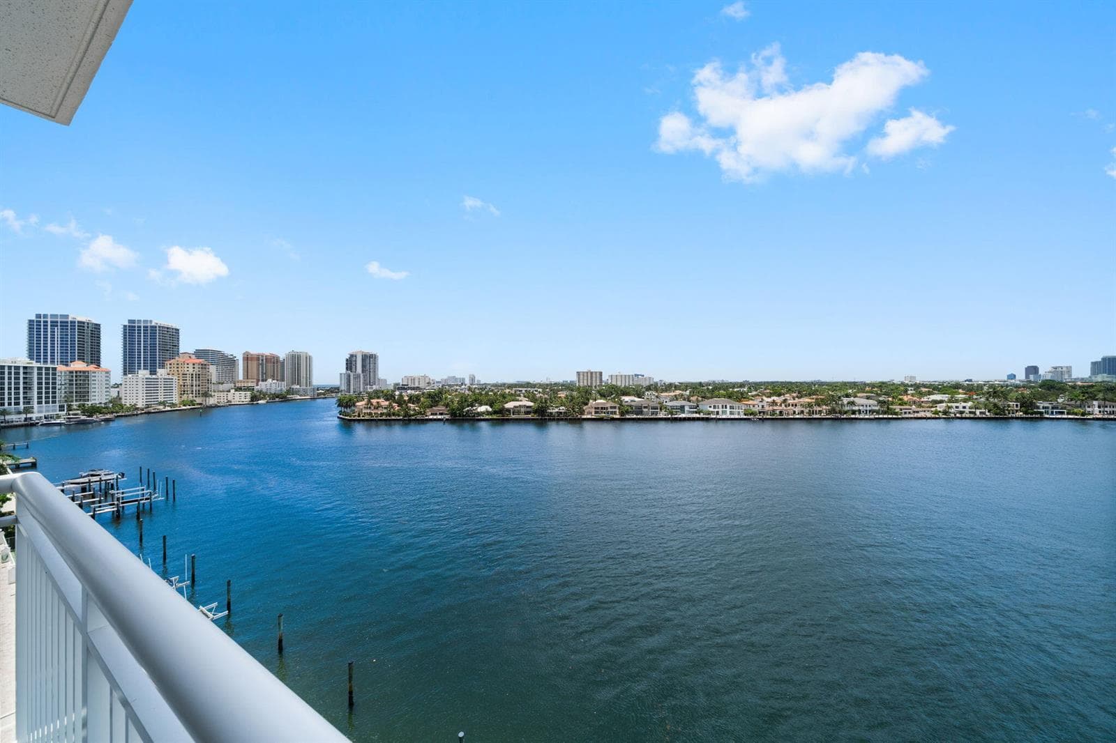 511 Bayshore Drive 910 photo 3