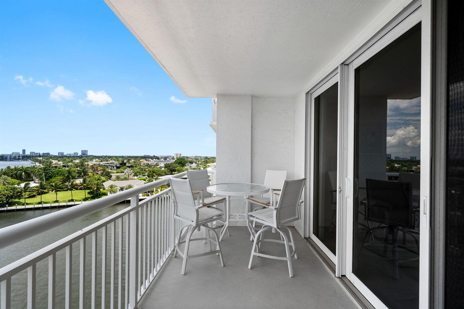 511 Bayshore Drive 910 photo 19