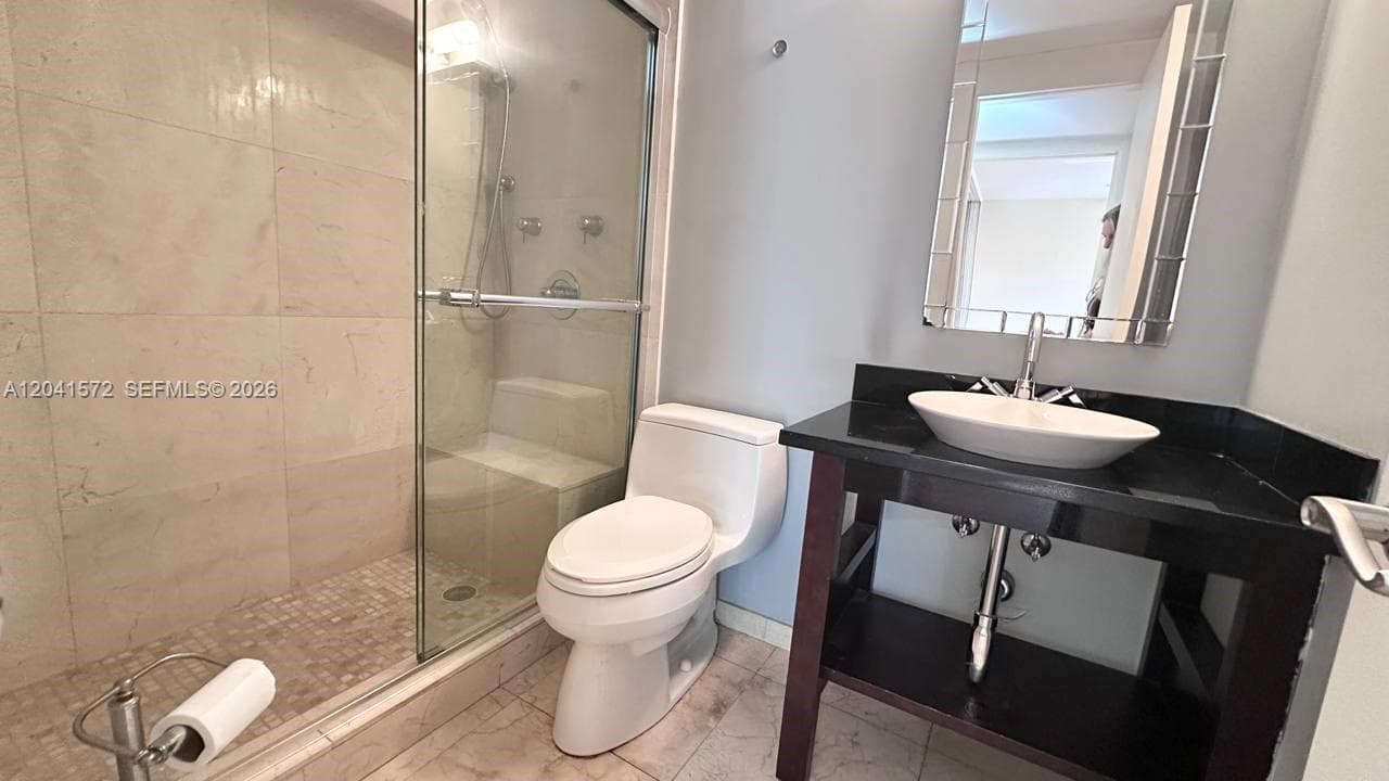 900 River Reach Dr 404 photo 18