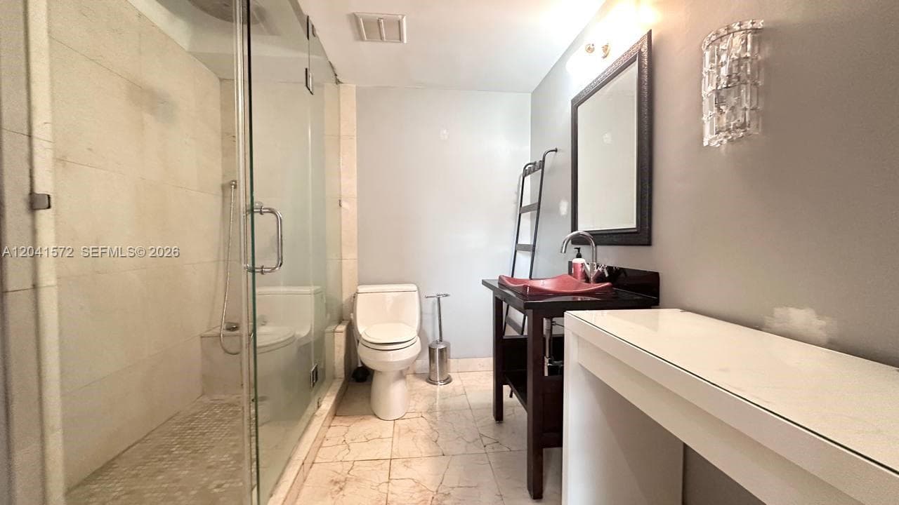 900 River Reach Dr 404 photo 11