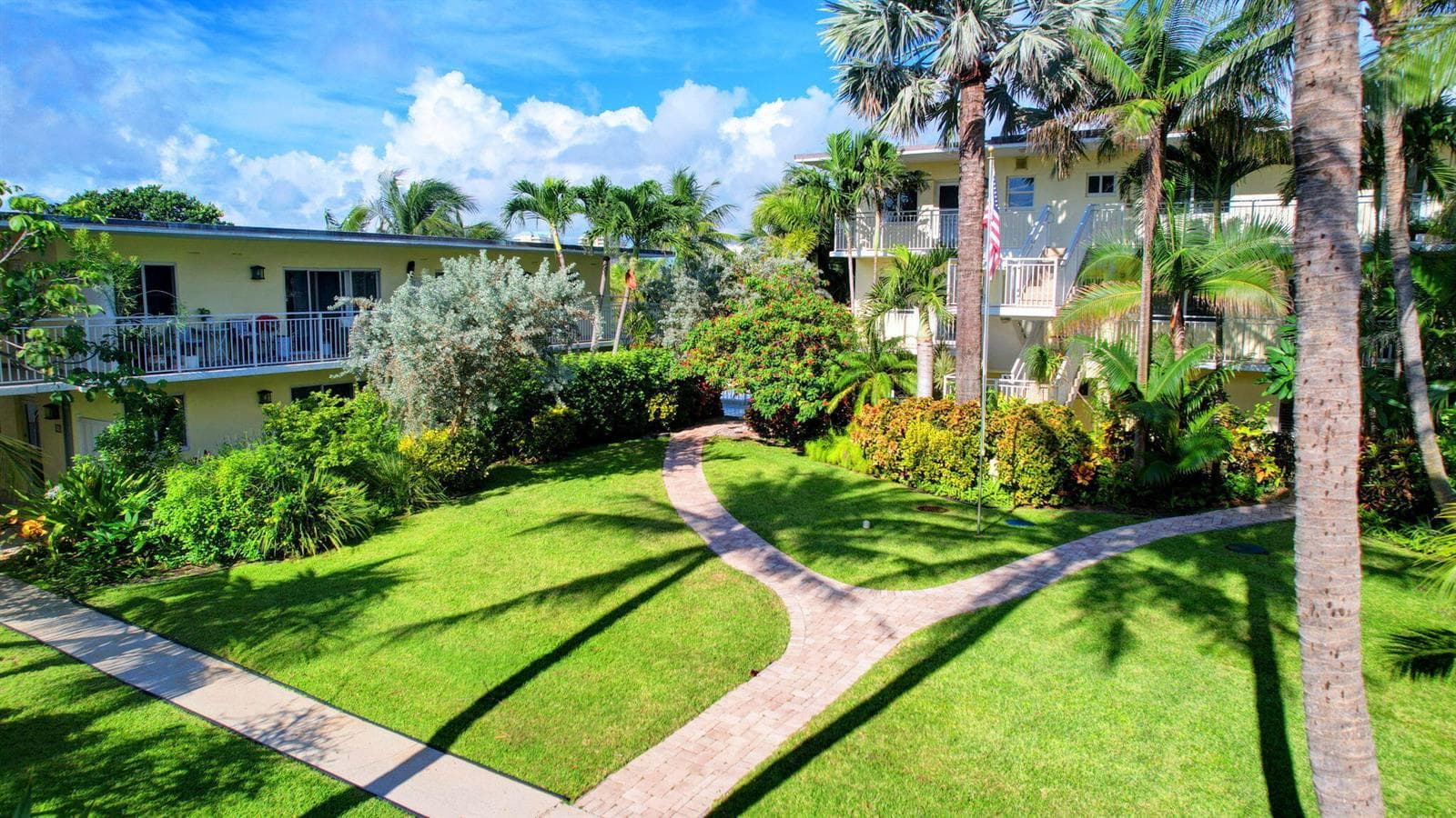 6520 N Ocean Boulevard 30 photo 2