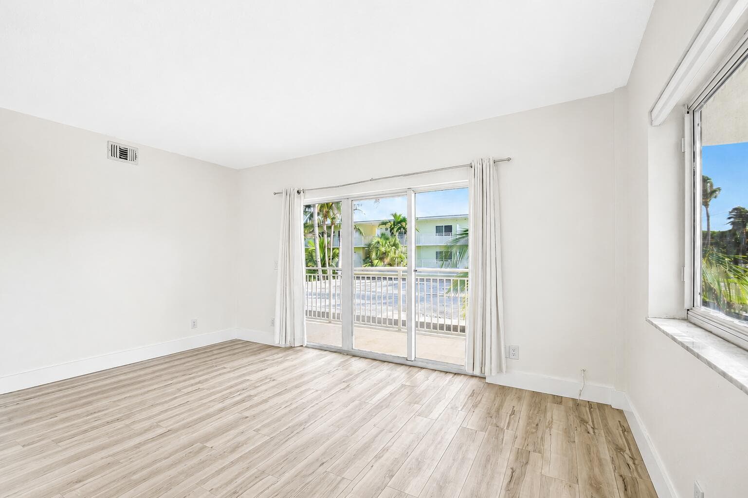 6520 N Ocean Boulevard 30 photo 3
