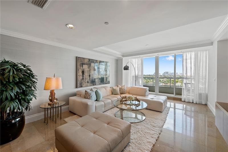 1 N Fort Lauderdale Beach Boulevard 1807 photo 6