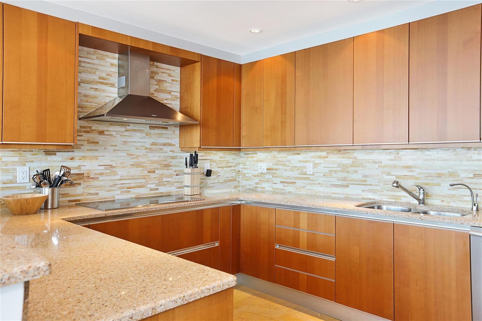 1 N Fort Lauderdale Beach Boulevard 1807 photo 15