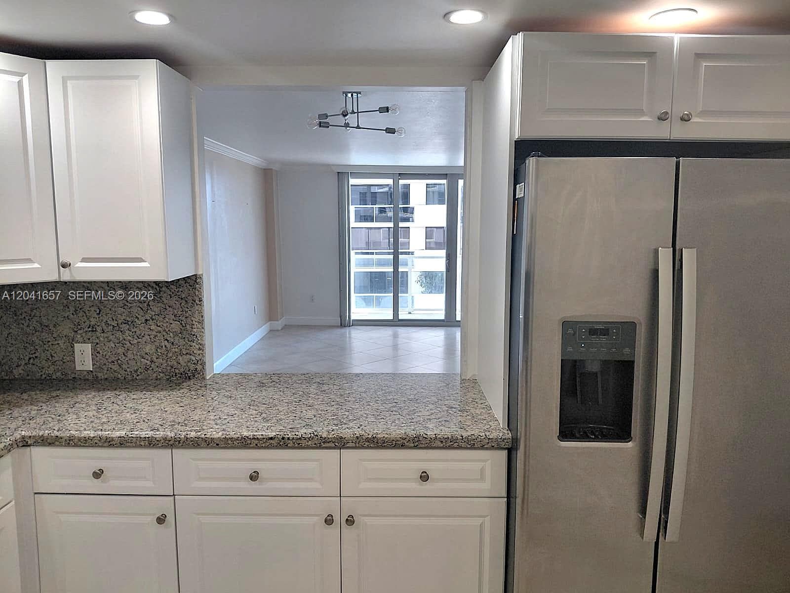 5701 Collins Ave 619 photo 12