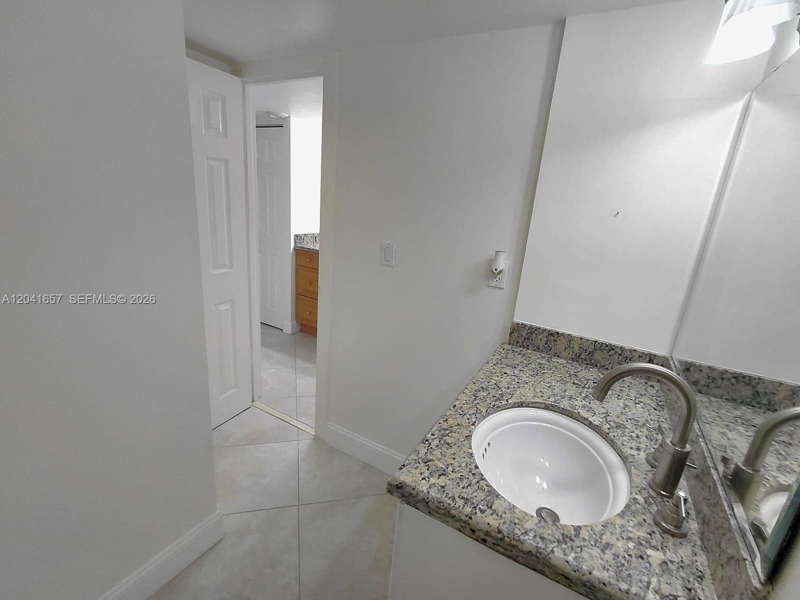 5701 Collins Ave 619 photo 9