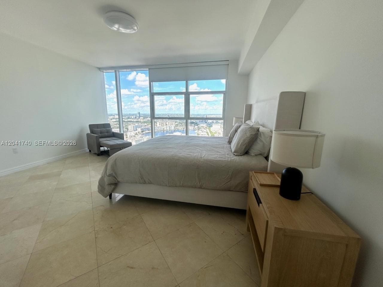 1830 S Ocean Dr 3707 photo 10