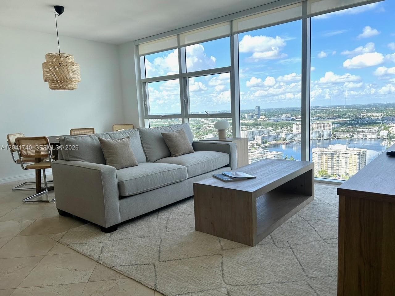 1830 S Ocean Dr 3707 photo 4