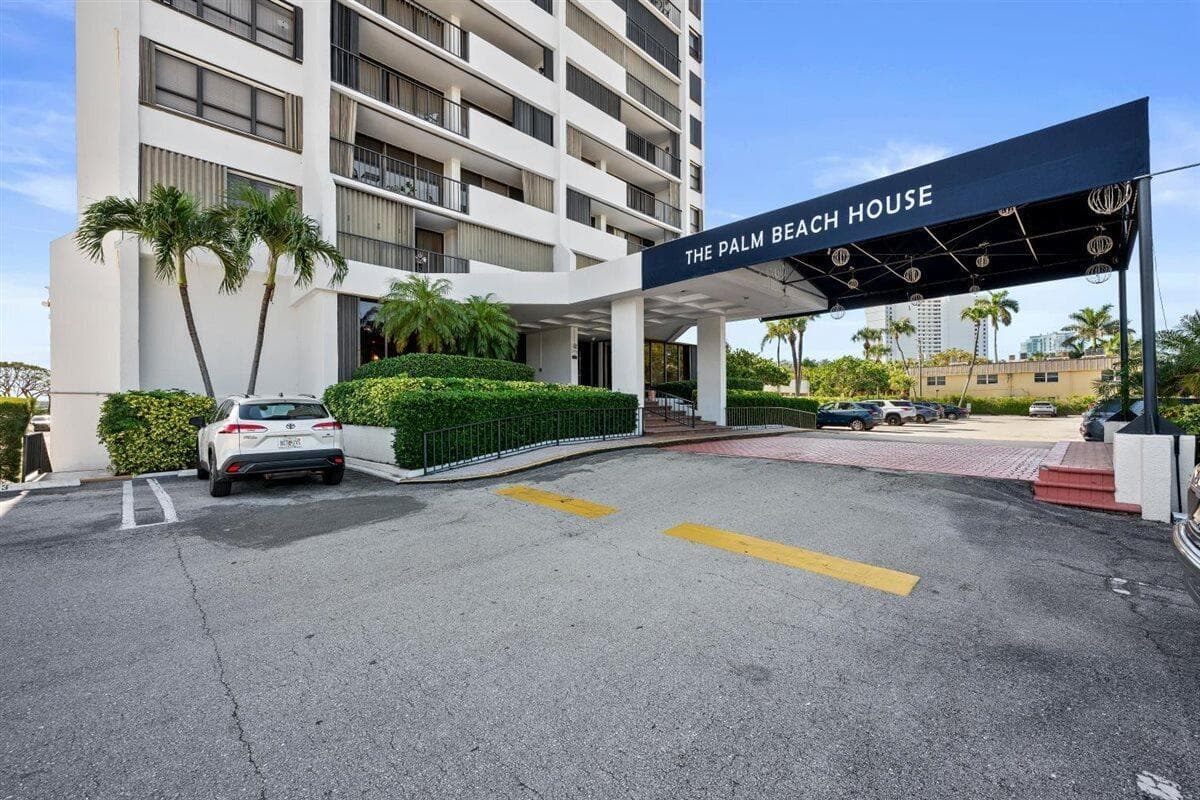 5600 N Flagler Drive 2304 photo 6