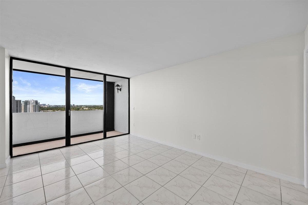 5600 N Flagler Drive 2304 photo 20
