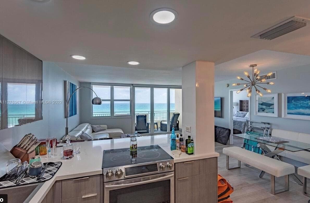 3180 S Ocean Drive 414 photo 7