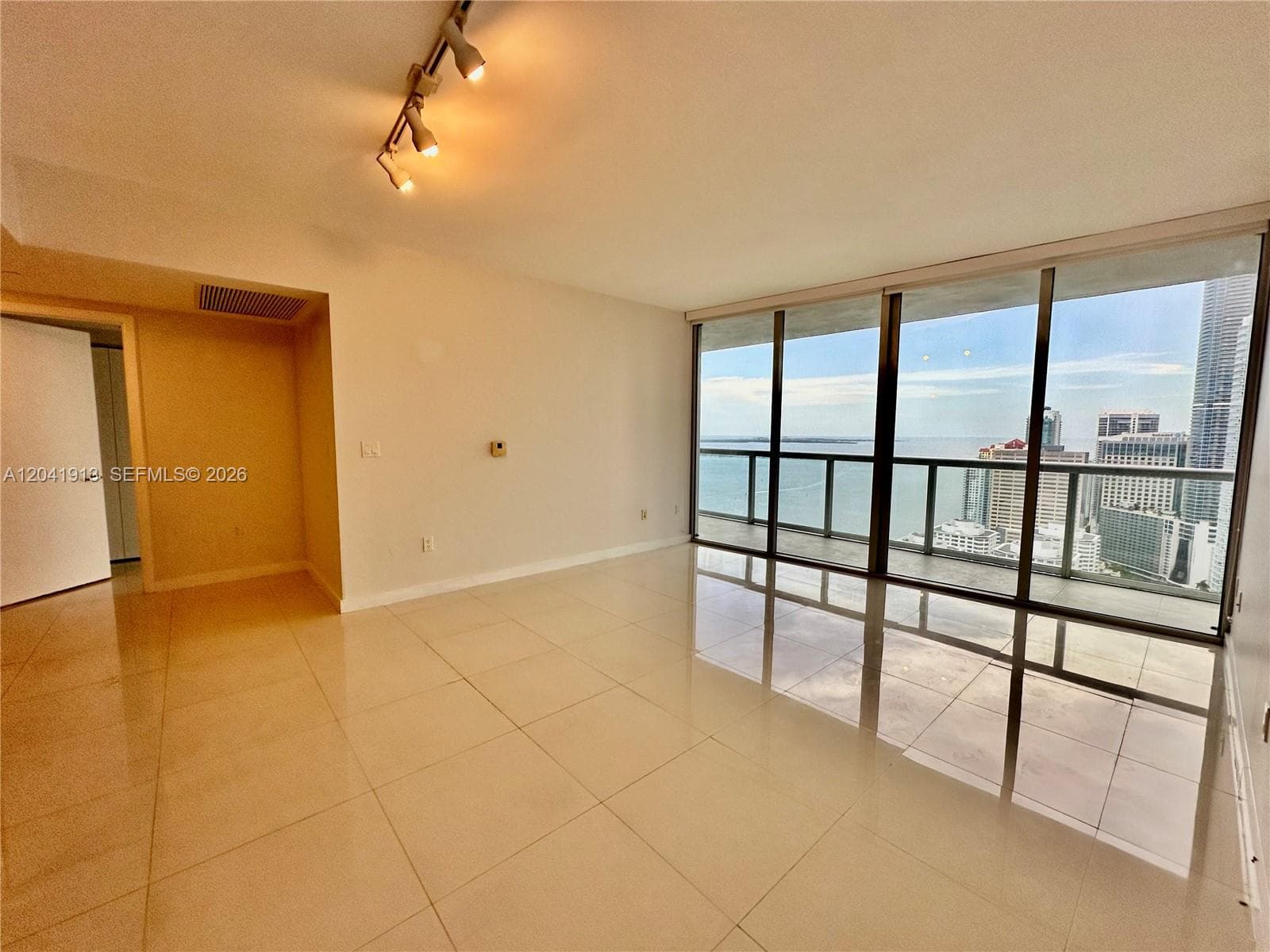 495 Brickell Ave 4011 photo 13