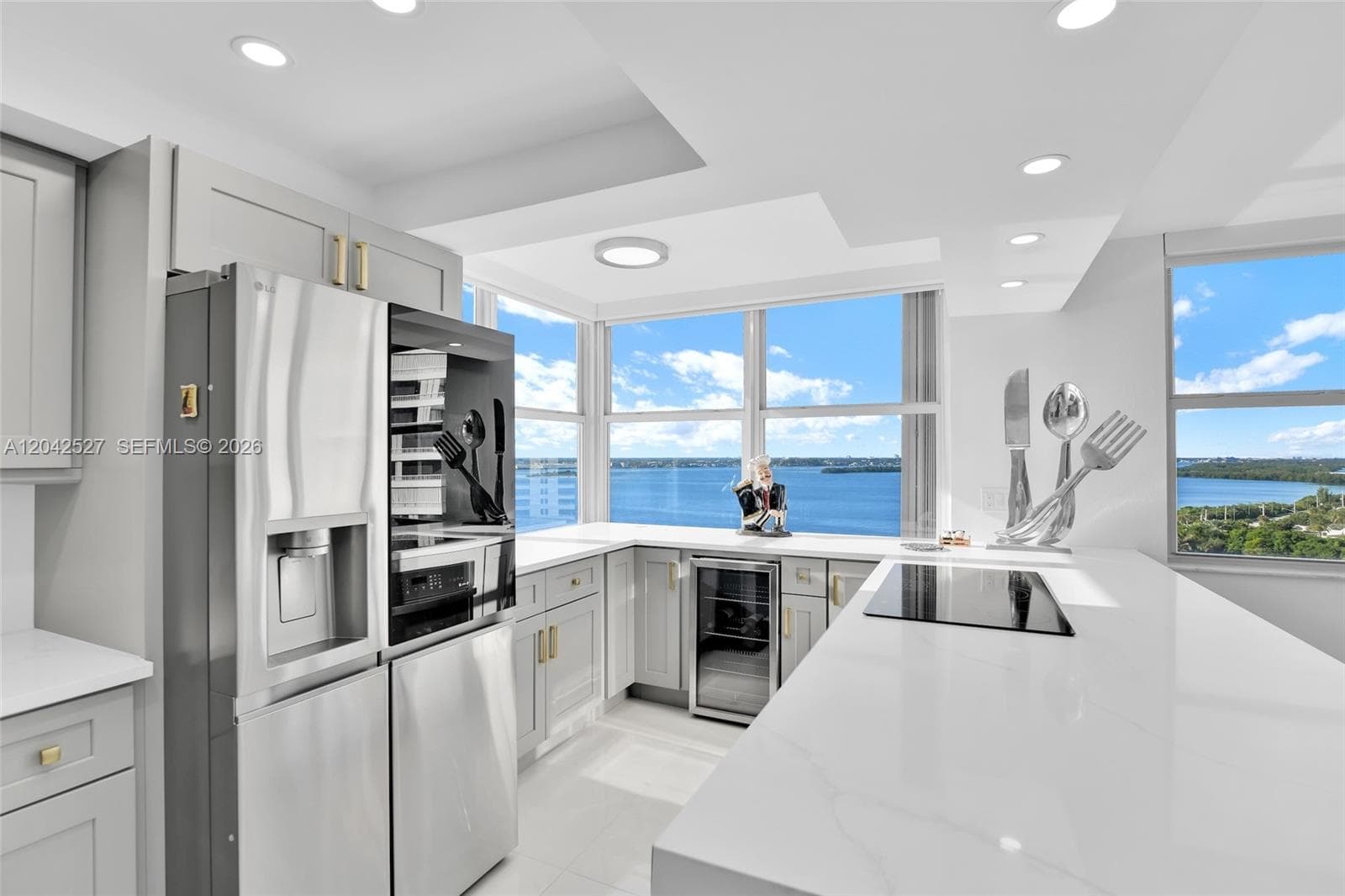 5200 N Ocean Dr 1105 photo 14