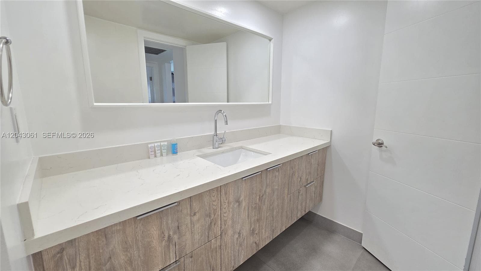 4001 S Ocean Dr 9F photo 15