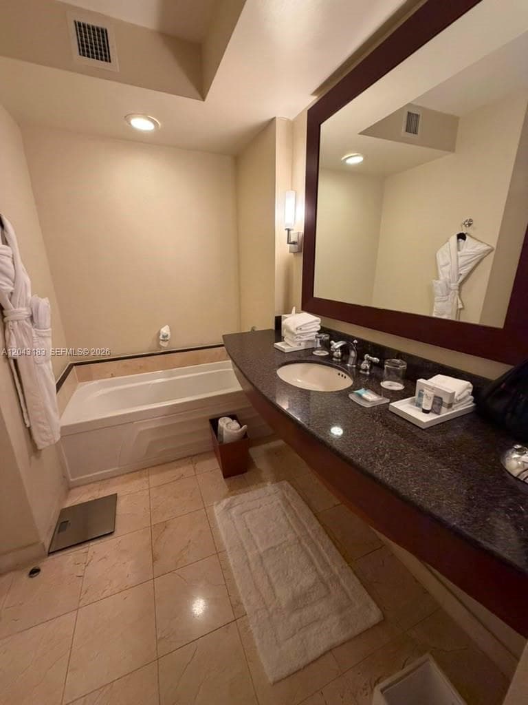 18001 Collins Ave 716 photo 6