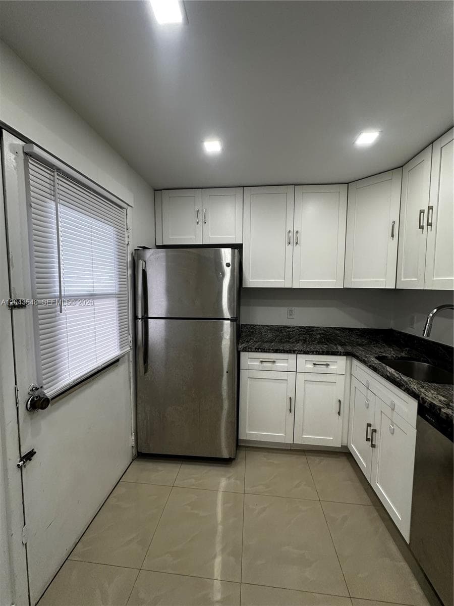 3475 N Country Club Dr 315 photo 6