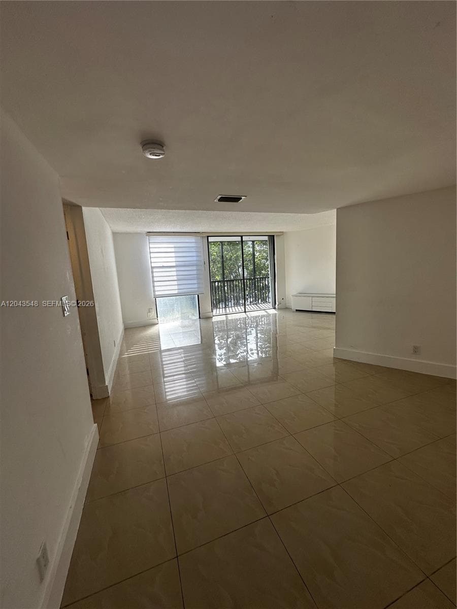 3475 N Country Club Dr 315 photo 24