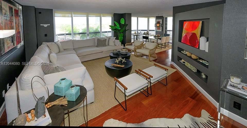 3600 Mystic Pointe Dr 718 photo 9