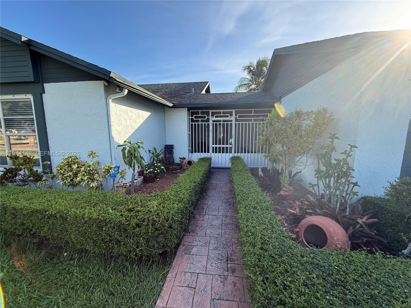 15622 SW 142nd Ct photo 3