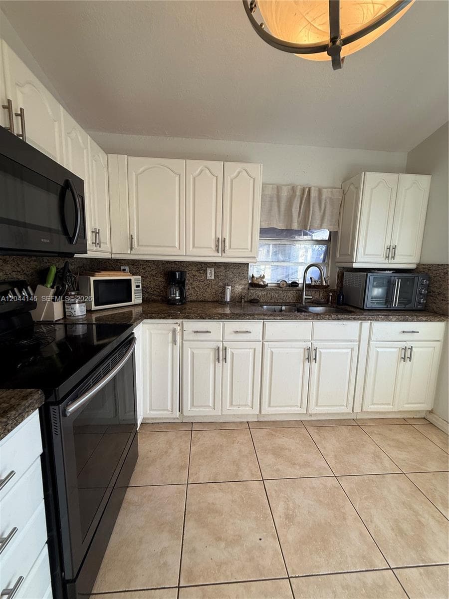 15622 SW 142nd Ct photo 18