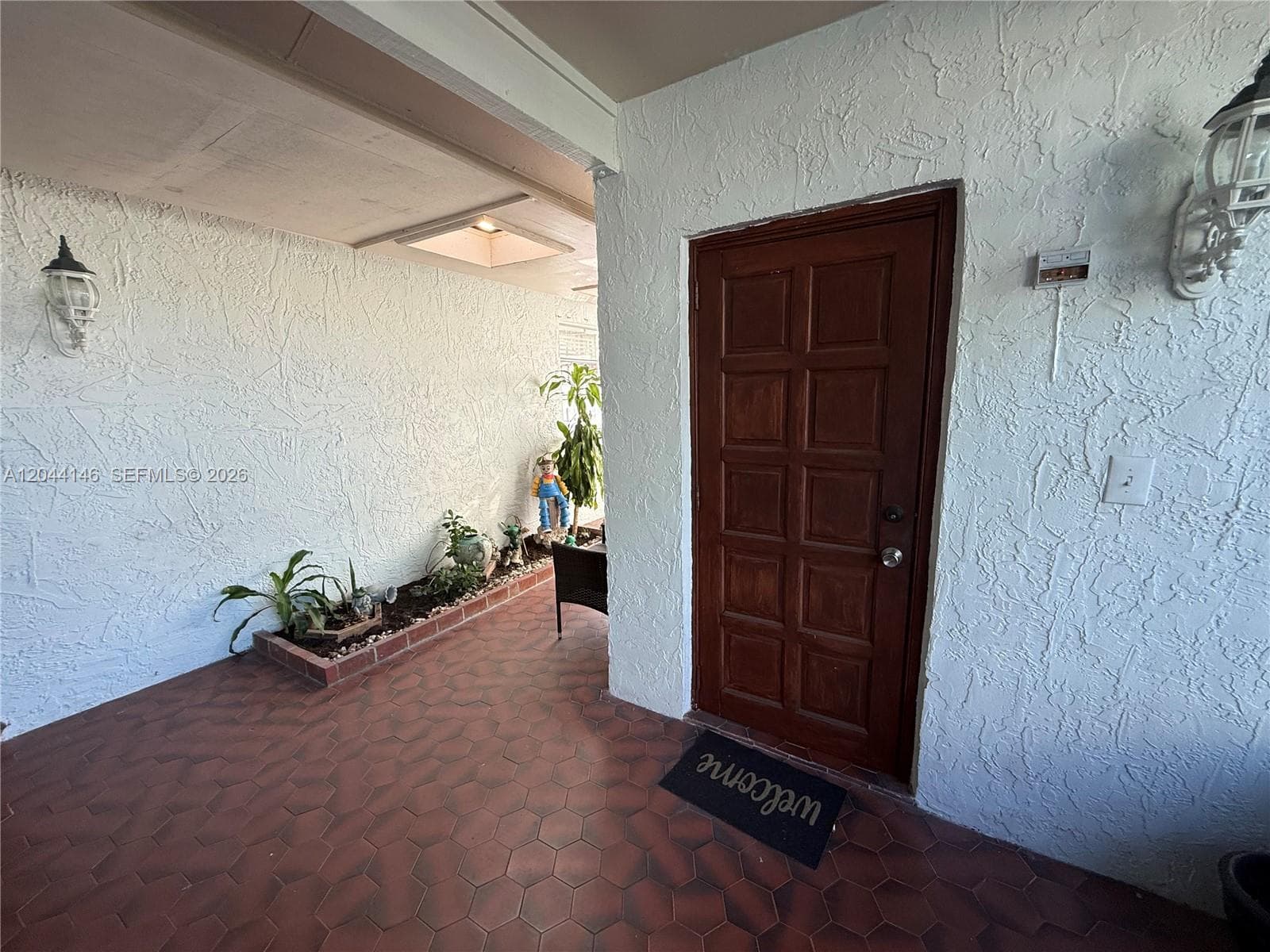 15622 SW 142nd Ct photo 4