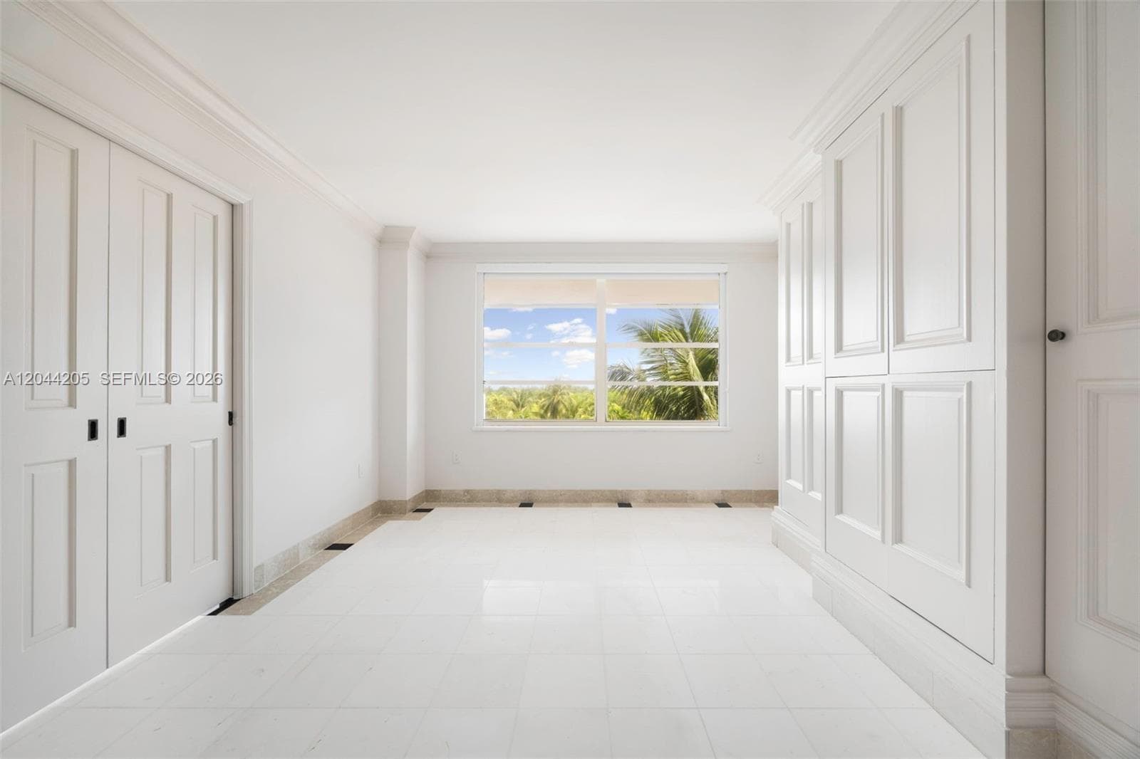 155 Ocean Lane Dr 600 photo 24