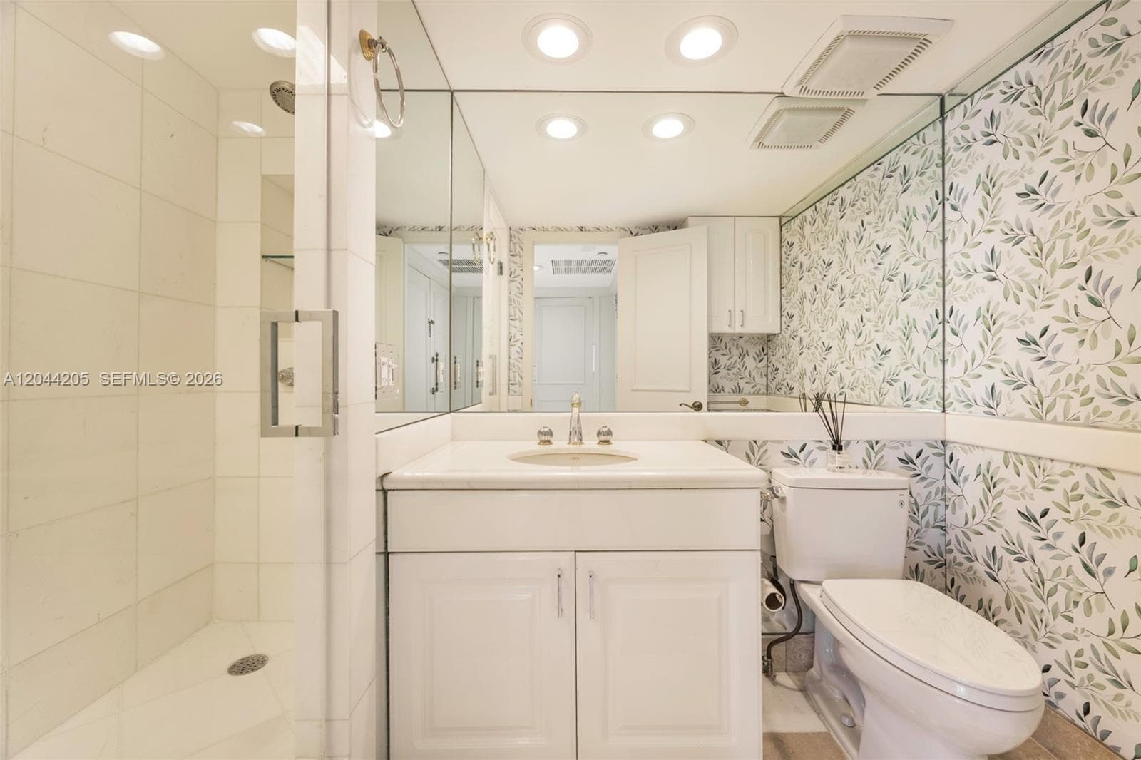 155 Ocean Lane Dr 600 photo 25