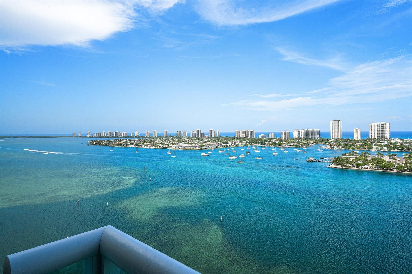2640 Lake Shore Drive 2112 photo 2