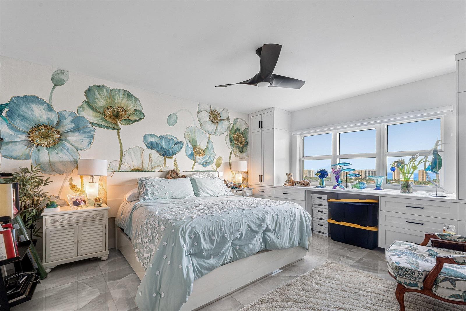 2640 Lake Shore Drive 2112 photo 14