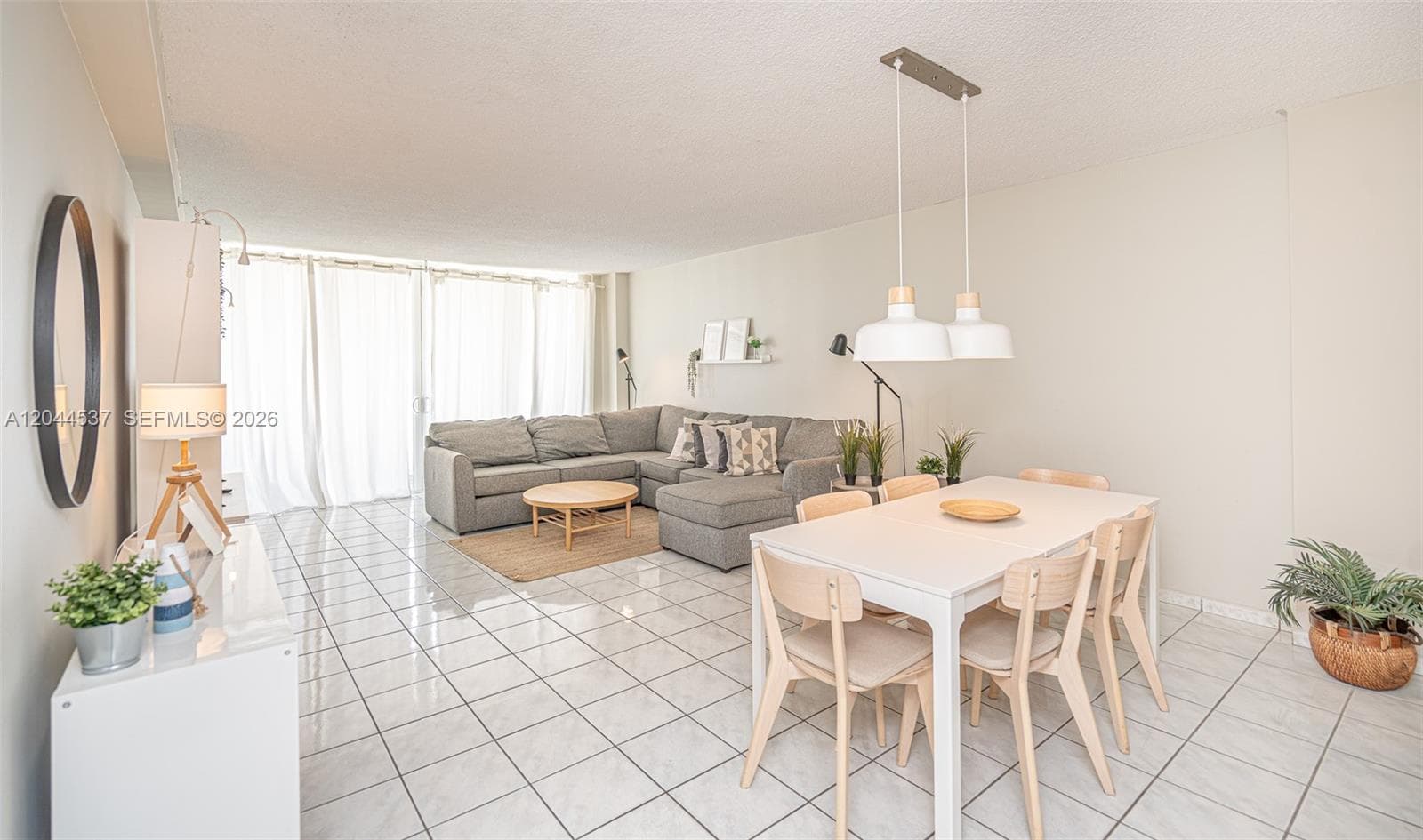 5601 Collins Ave 1517 photo 3