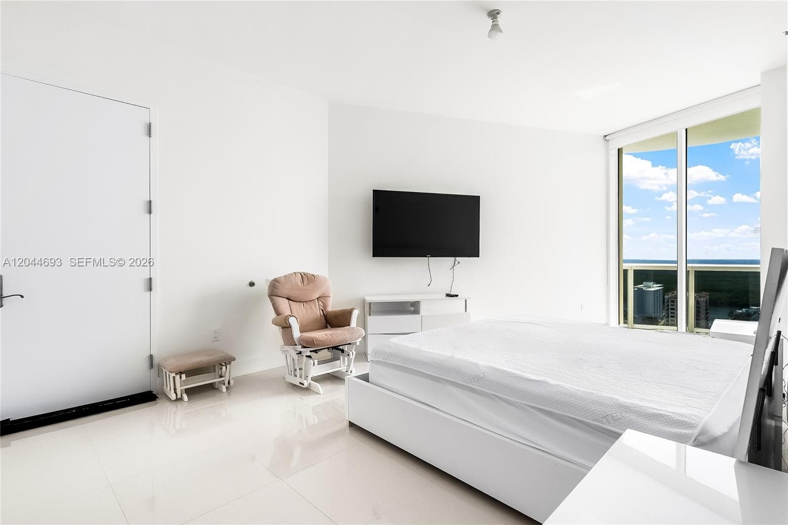 16001 Collins Ave 2605 photo 16