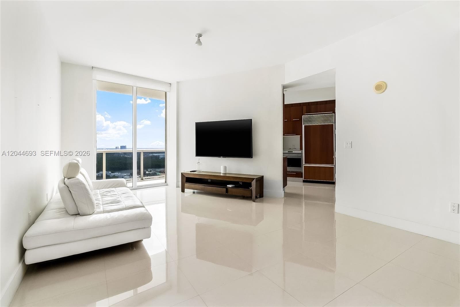 16001 Collins Ave 2605 photo 3