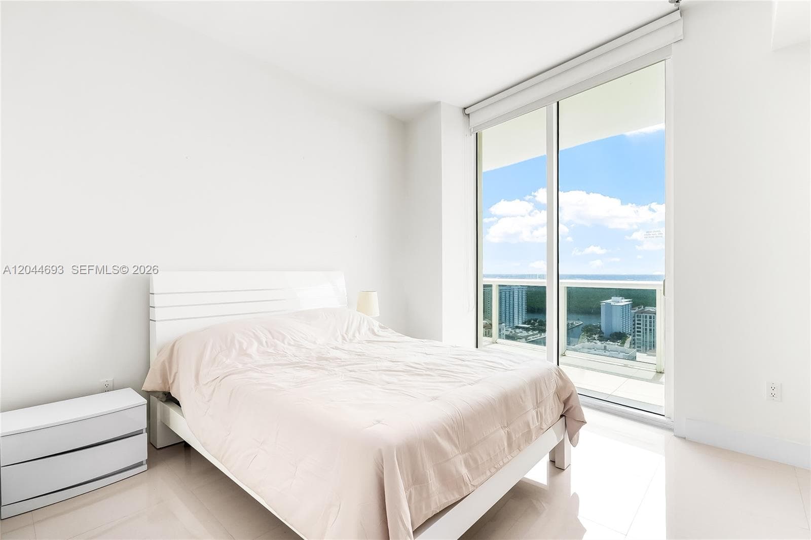 16001 Collins Ave 2605 photo 24