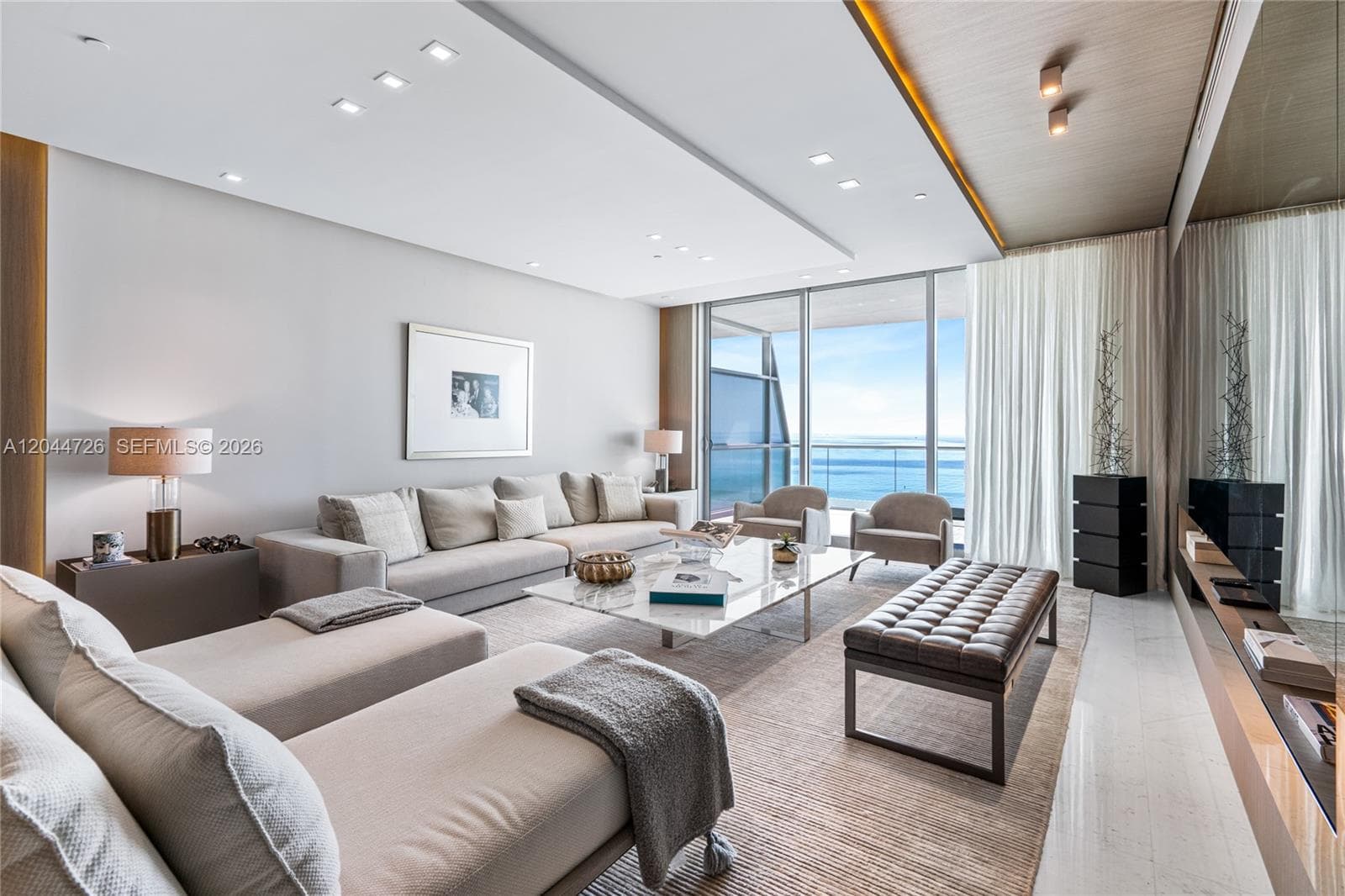 9349 Collins Ave 605 photo 4