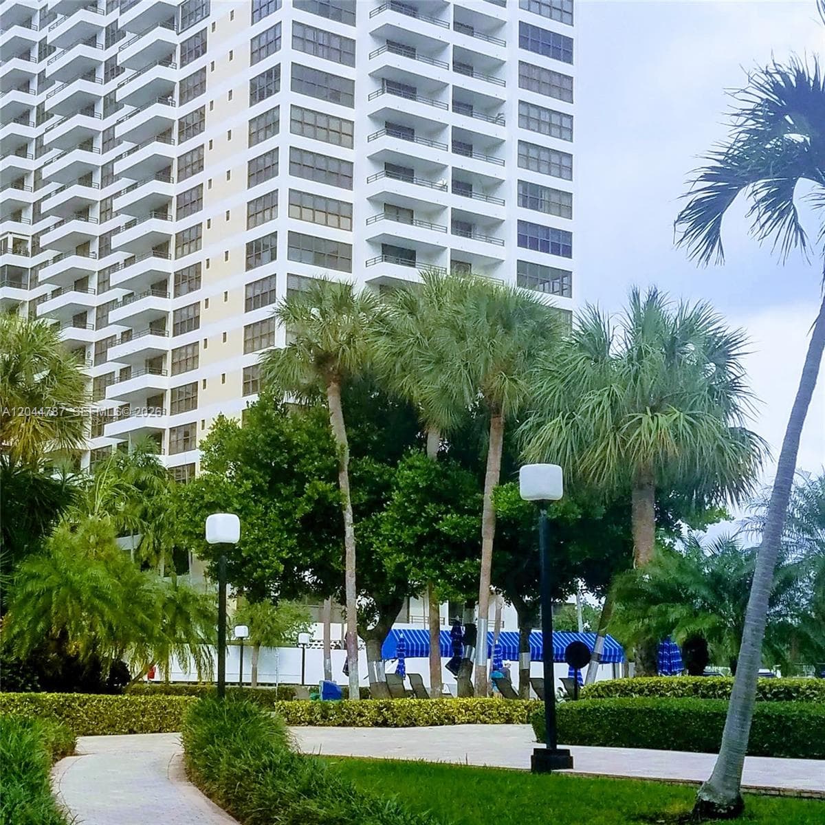 600 Three Islands Blvd 1218 photo 21