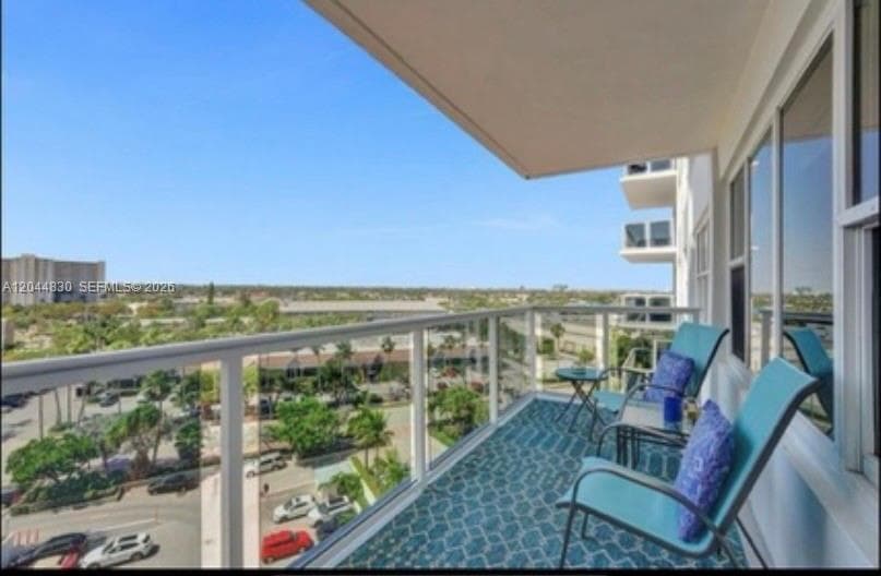 3700 Galt Ocean Dr 814 photo 2