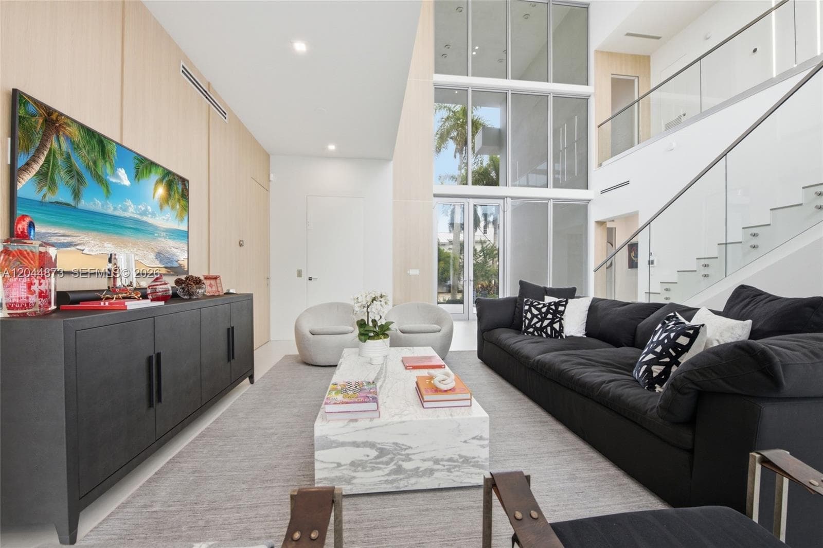 91 Fiesta Way photo 5