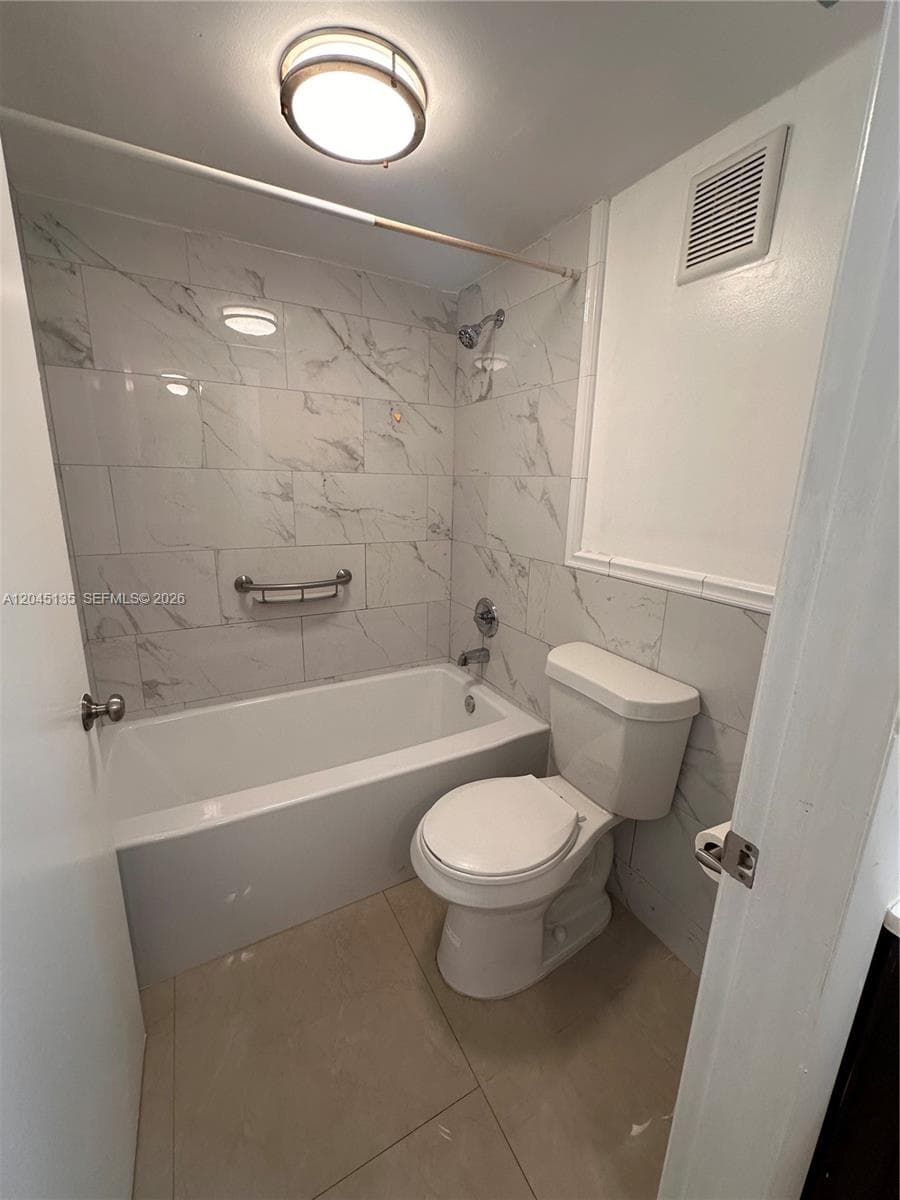 10845 SW 112th Ave 211 photo 18