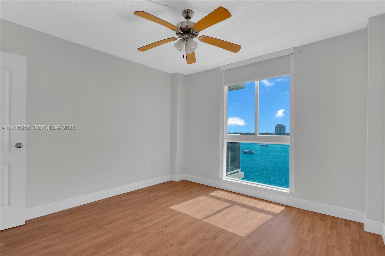7928 West Dr 606 photo 23