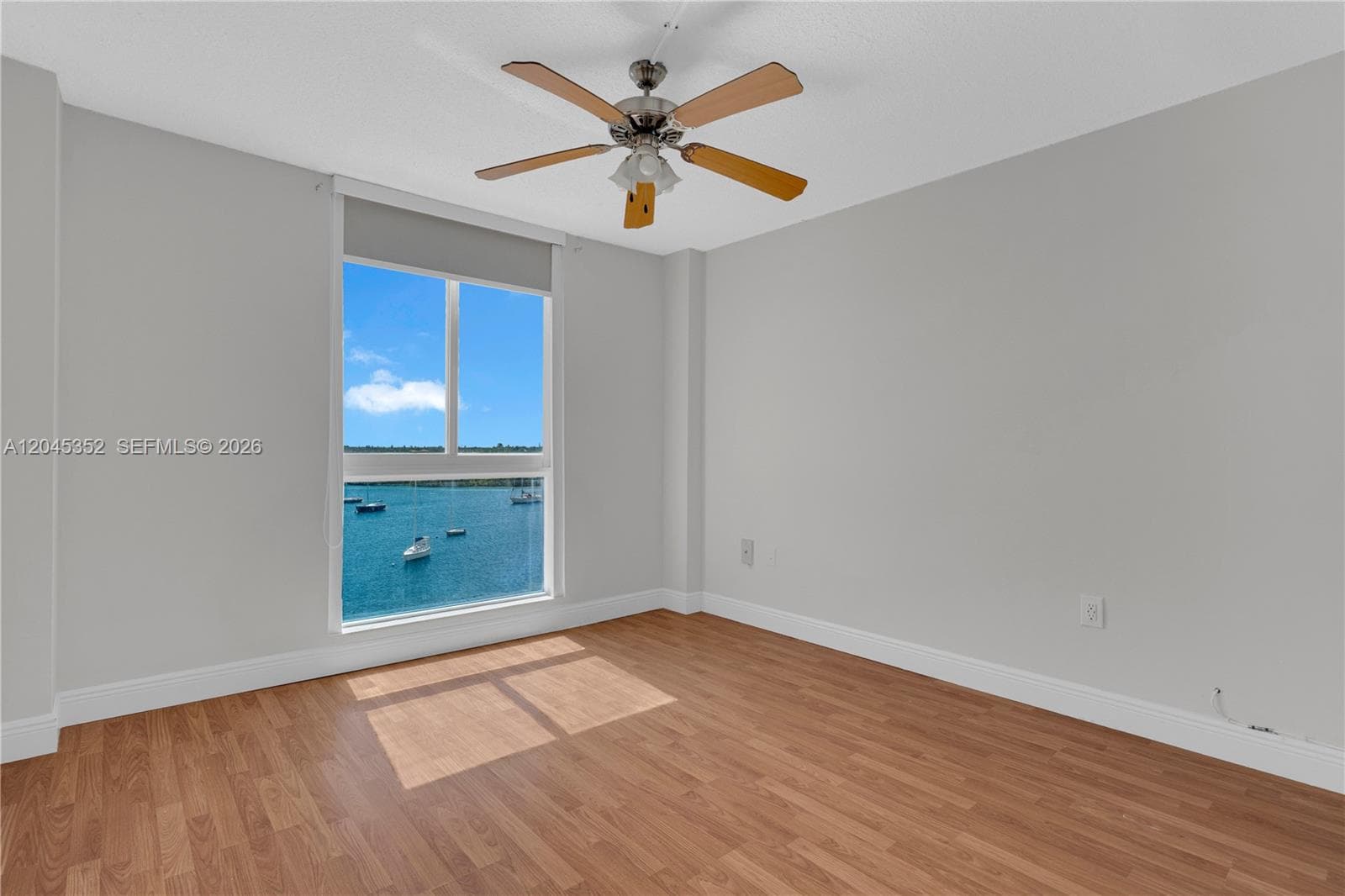 7928 West Dr 606 photo 22