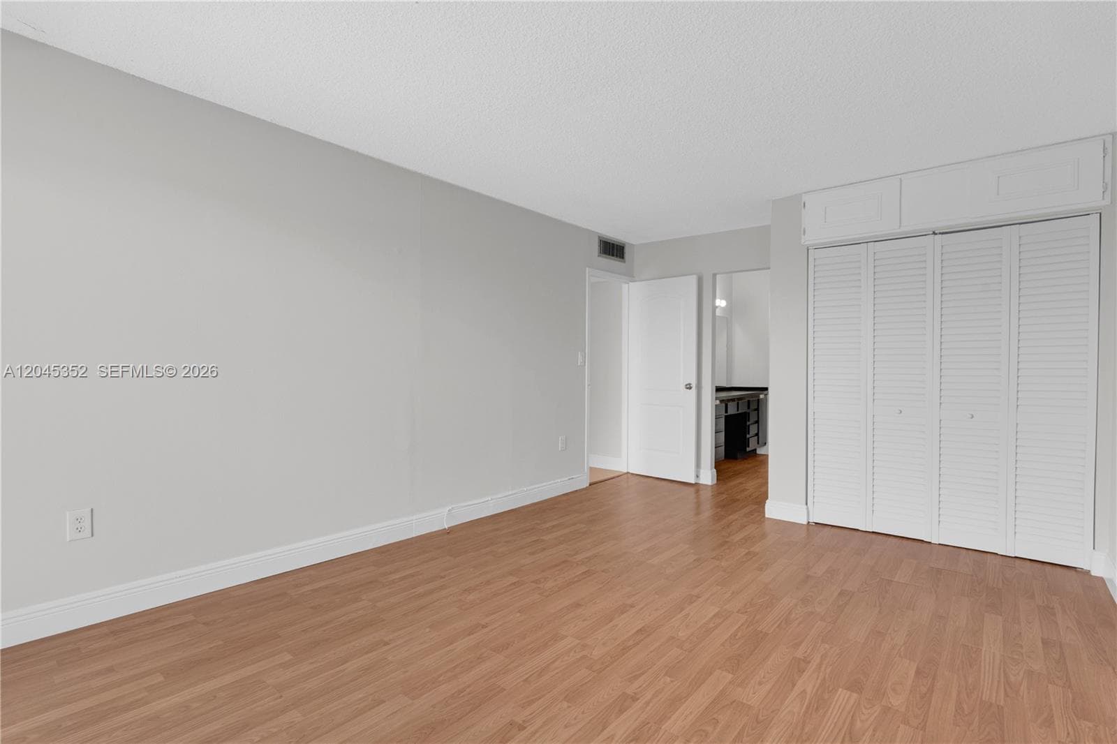 7928 West Dr 606 photo 19