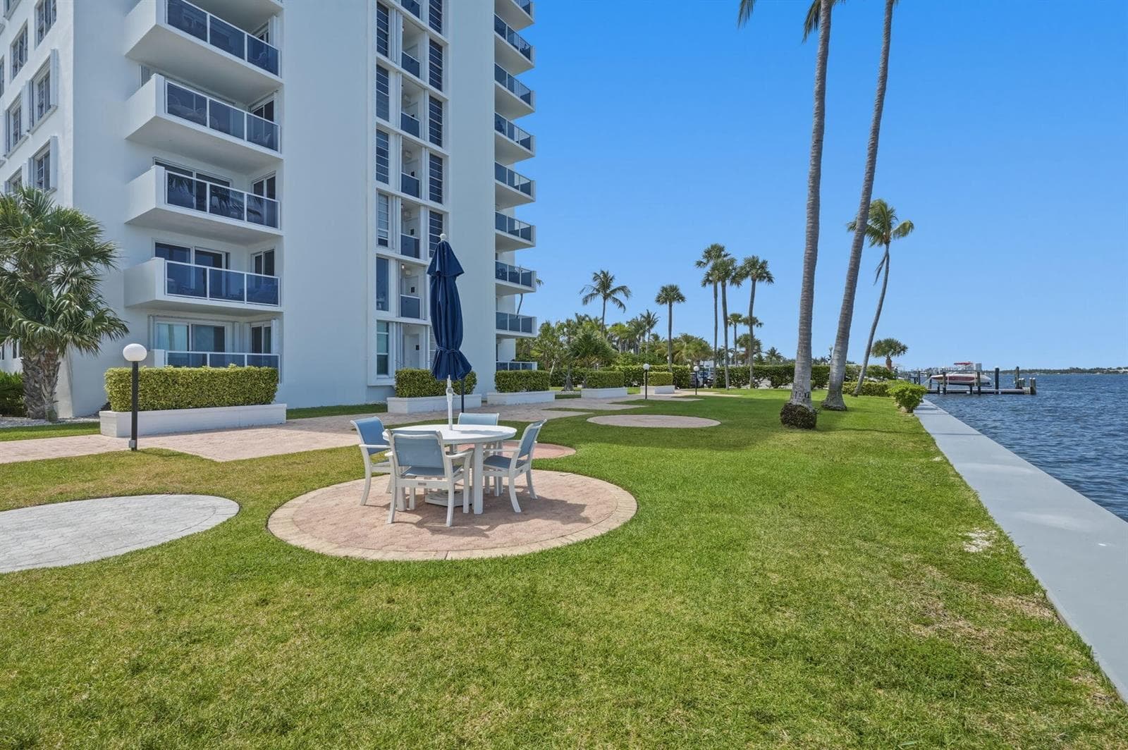 2800 N Flagler Drive 410 photo 25