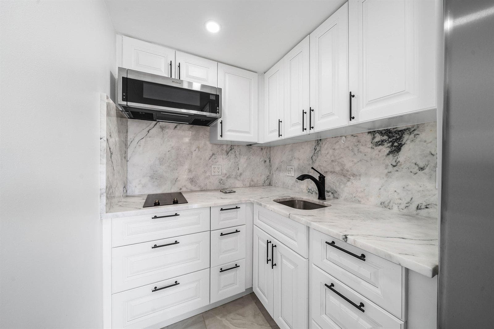 15 S Golfview Road 206 photo 12